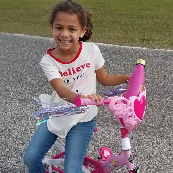 Meet your Posher, Jinnette - Picture 1 of 1